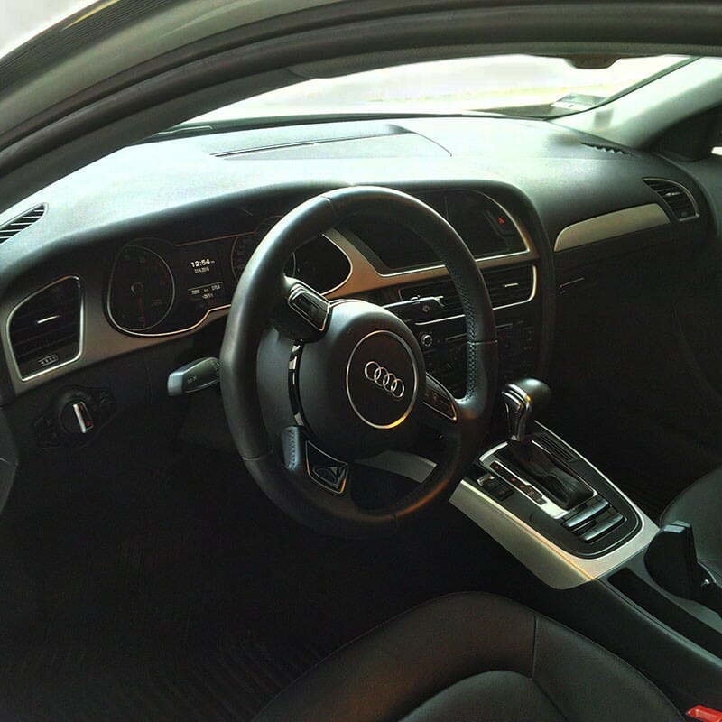 Audi A4 - interior renovado