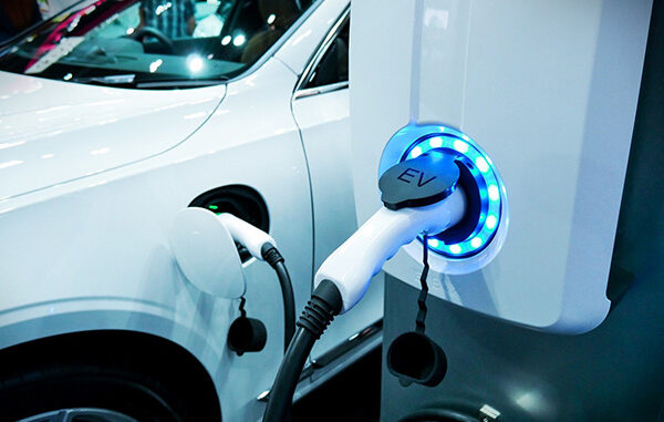 Carros eléctricos ya son tendencia en mercados globales