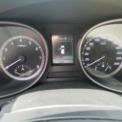 Hyundai Santa Fe 4×2 2017/2018, 3 filas de asientos, amplísima, poco uso, garantía vigente