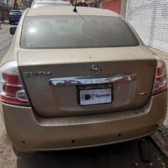 Nissan Sentra 2 litros 2010 caja automático CVT
