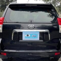 Toyota Land Cruiser Prado 4×4 2011/2012, automática, tapizado en cuero, conservada