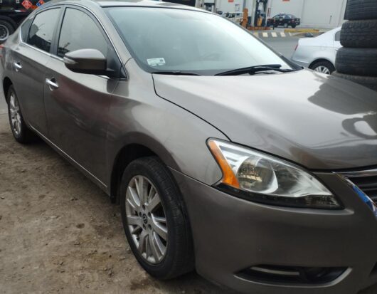 Nissan Sentra 2014 automático, motor 1800, cuero, sunrof - Imagen 12