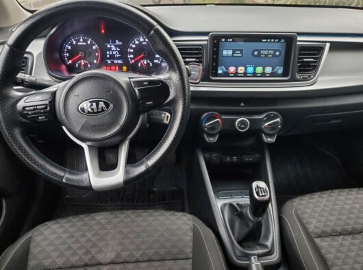 Kia Río 2020, dual, gas y gasolina, mecánico 6 marchas, volante multifunciones, aros 17, conservado - Imagen 17