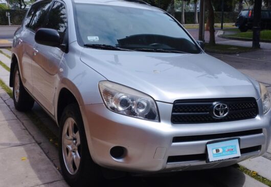 Toyota RAV4 2007 modelo GX 2008, inyectada, automática, cuero, uso particular, vendo - Imagen 16