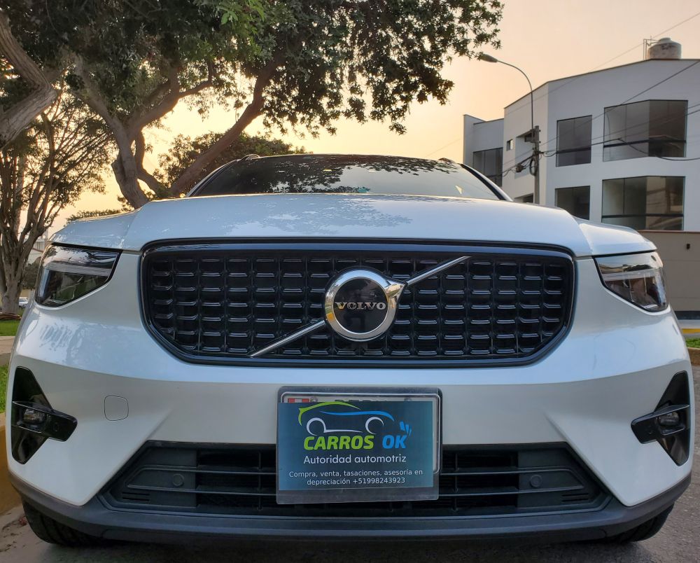 Volvo XC40 B5 AWD híbrida 2022/2023, 2 litros, 12,722 Kms., ocasión