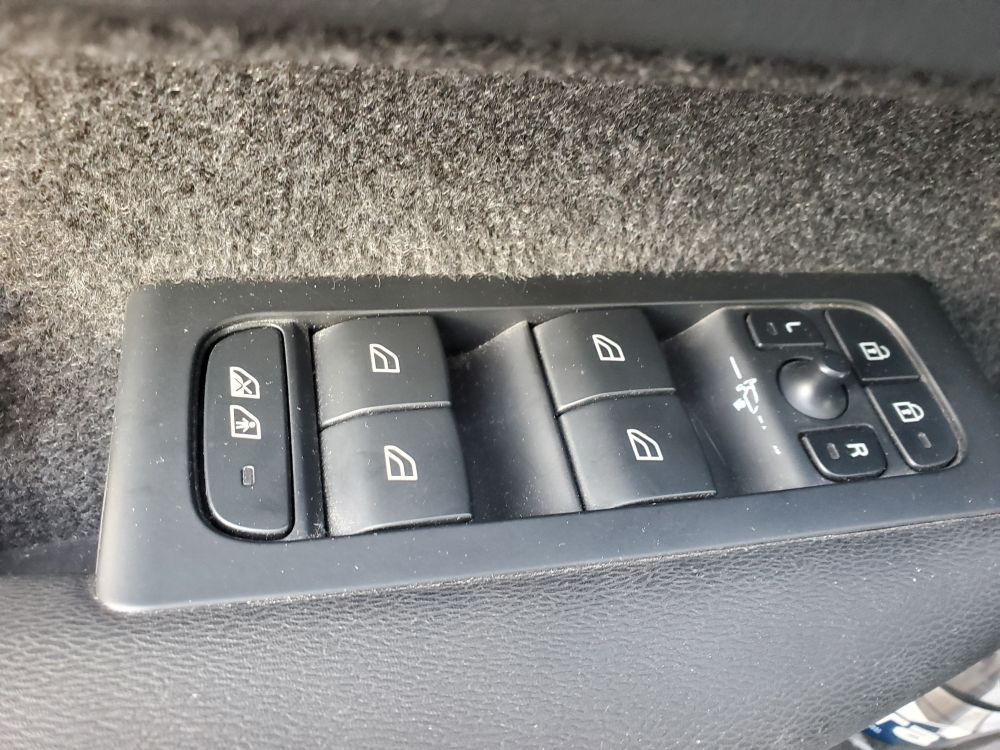 Volvo XC40 B5 AWD híbrida 2022/2023, 2 litros, 12,722 Kms., ocasión - Imagen 16