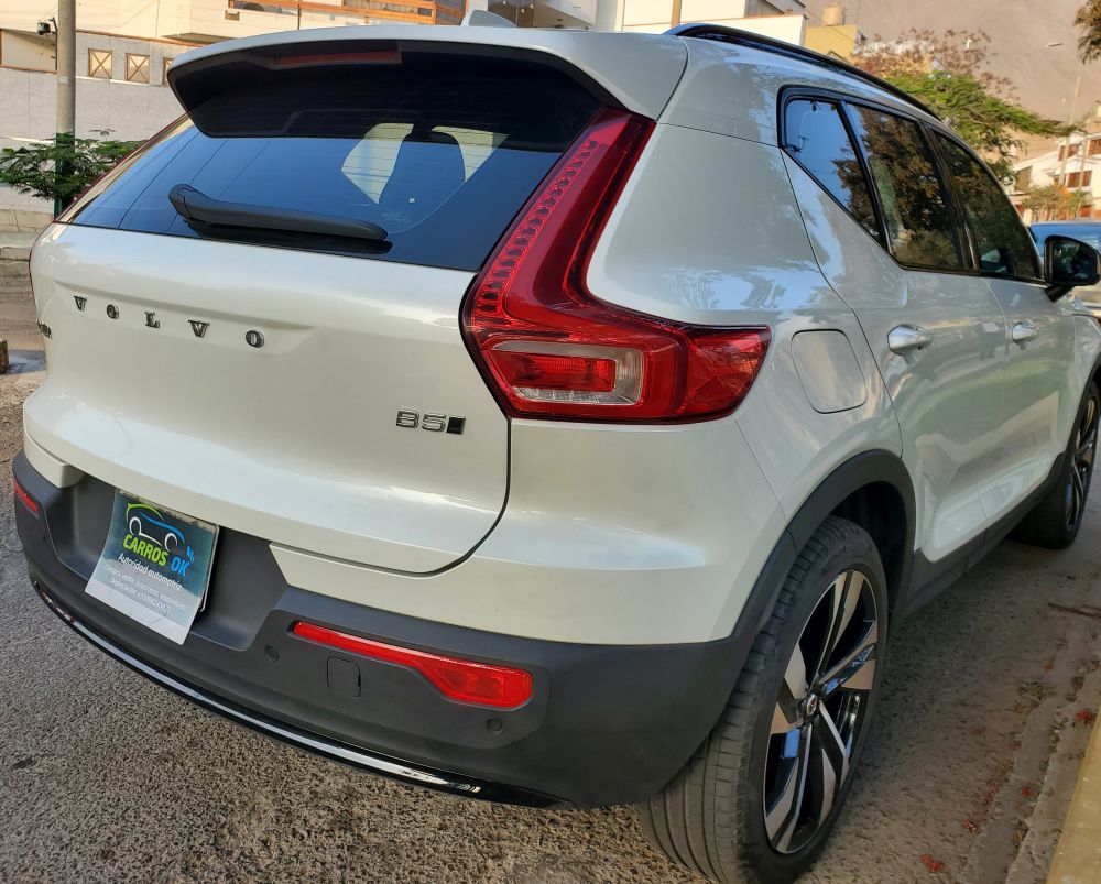 Volvo XC40 B5 AWD híbrida 2022/2023, 2 litros, 12,722 Kms., ocasión - Imagen 8