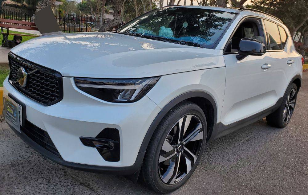 Volvo XC40 B5 AWD híbrida 2022/2023, 2 litros, 12,722 Kms., ocasión - Imagen 3