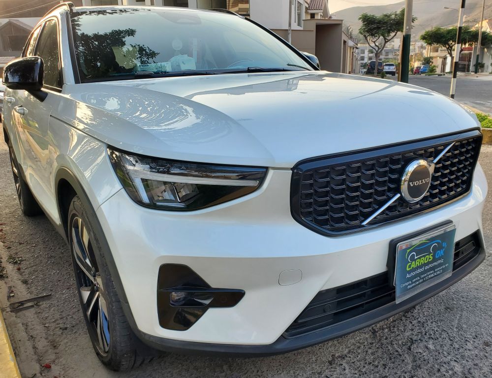Volvo XC40 B5 AWD híbrida 2022/2023, 2 litros, 12,722 Kms., ocasión - Imagen 4