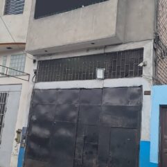 Alquilo en zona comercial dos locales comerciales en segundo y tercer piso