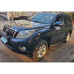 Toyota Land Cruiser Prado 4×4 2011, 3 filas, automática, cuero, sunroof, conservada