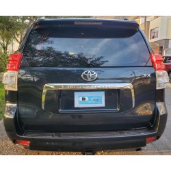 Toyota Land Cruiser Prado 4×4 2011, 3 filas, automática, cuero, sunroof, conservada